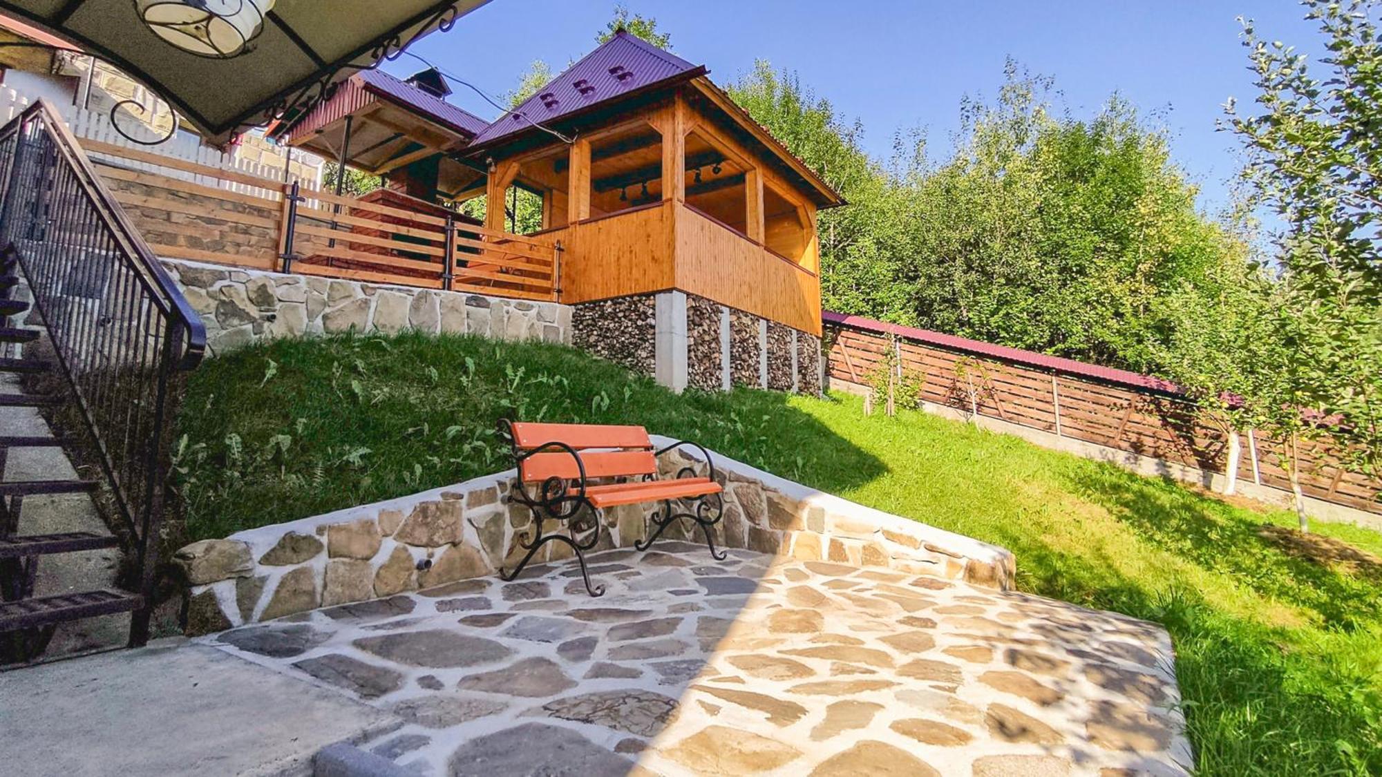 Котедж Біля Лісу Yaremche Exterior photo
